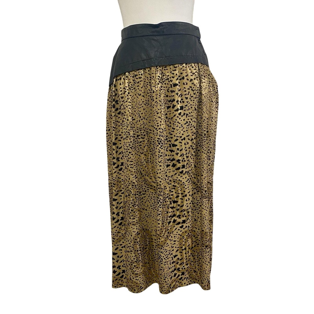Vintage Bellino Paris Mode Animal Print Skirt, 100% Silk and Fabulous!